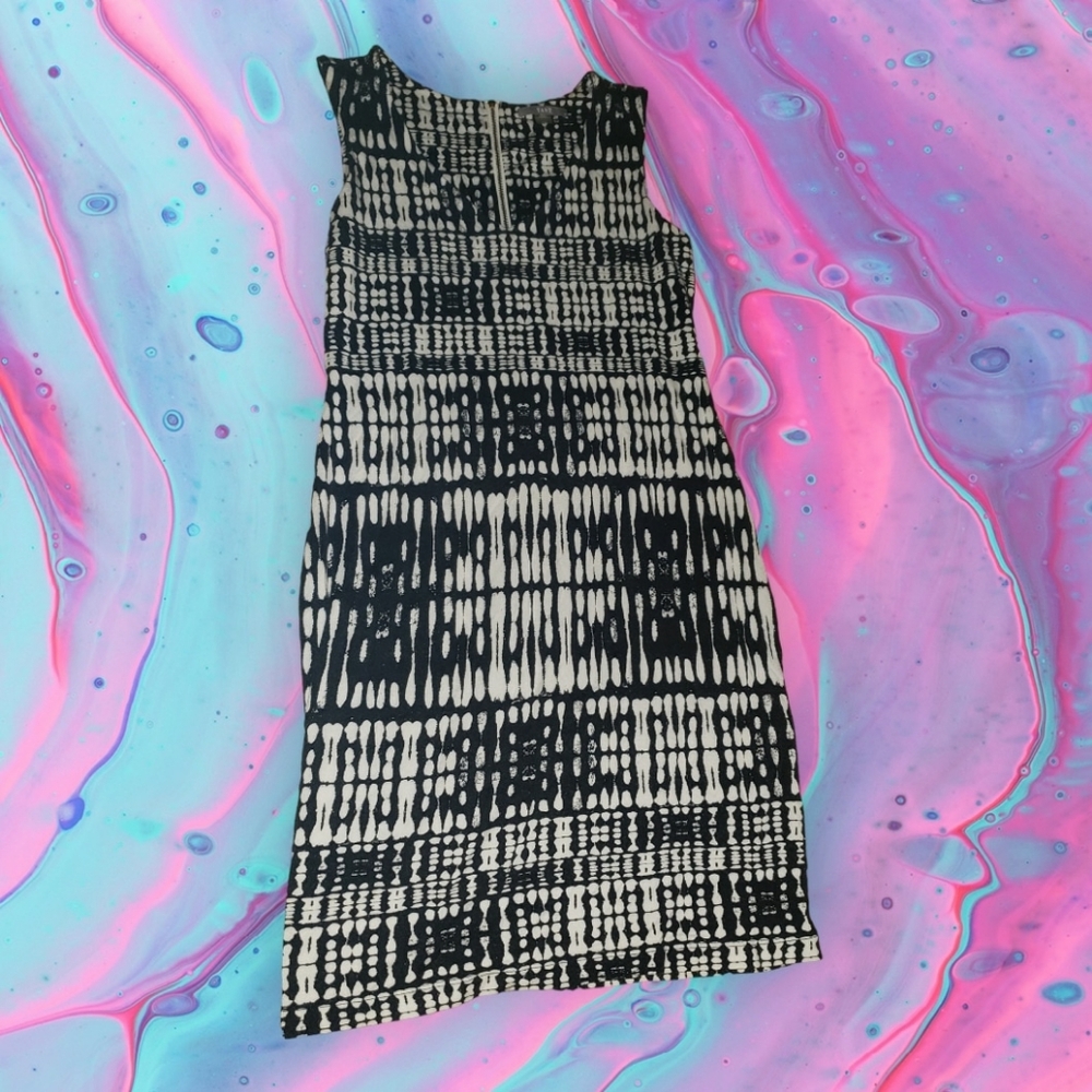 Tart ladies size medium sleeveless dress
